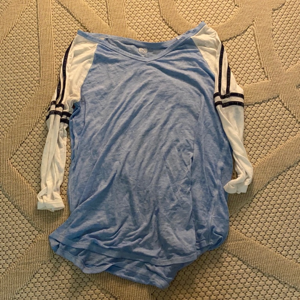 blue shirt